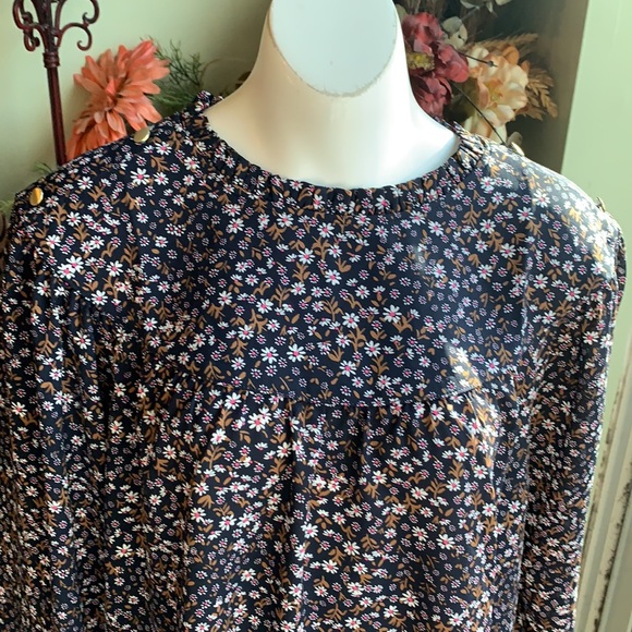 Loft Floral Ruffle Neck Rib Blouse - Picture 7 of 13